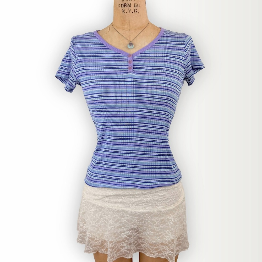 90s Womens S Striped‎ Henley Baby Tee Fitted Top Minimalist Retro Casual Vintage